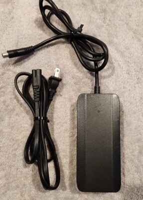 MDA Li-ion Battery Charger Model # BC238360020 Scooter Lime USED