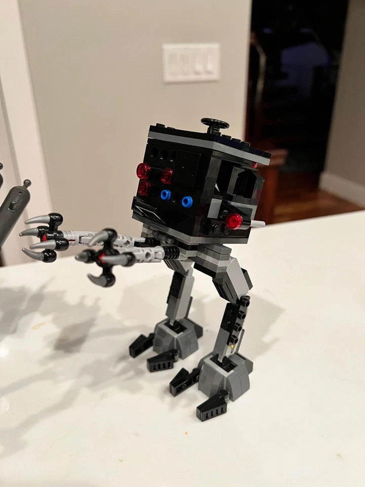 LEGO 70807 The LEGO Movie Series Metal Beard's Duel - Very Rare - missing pieces - Image 3 of 4