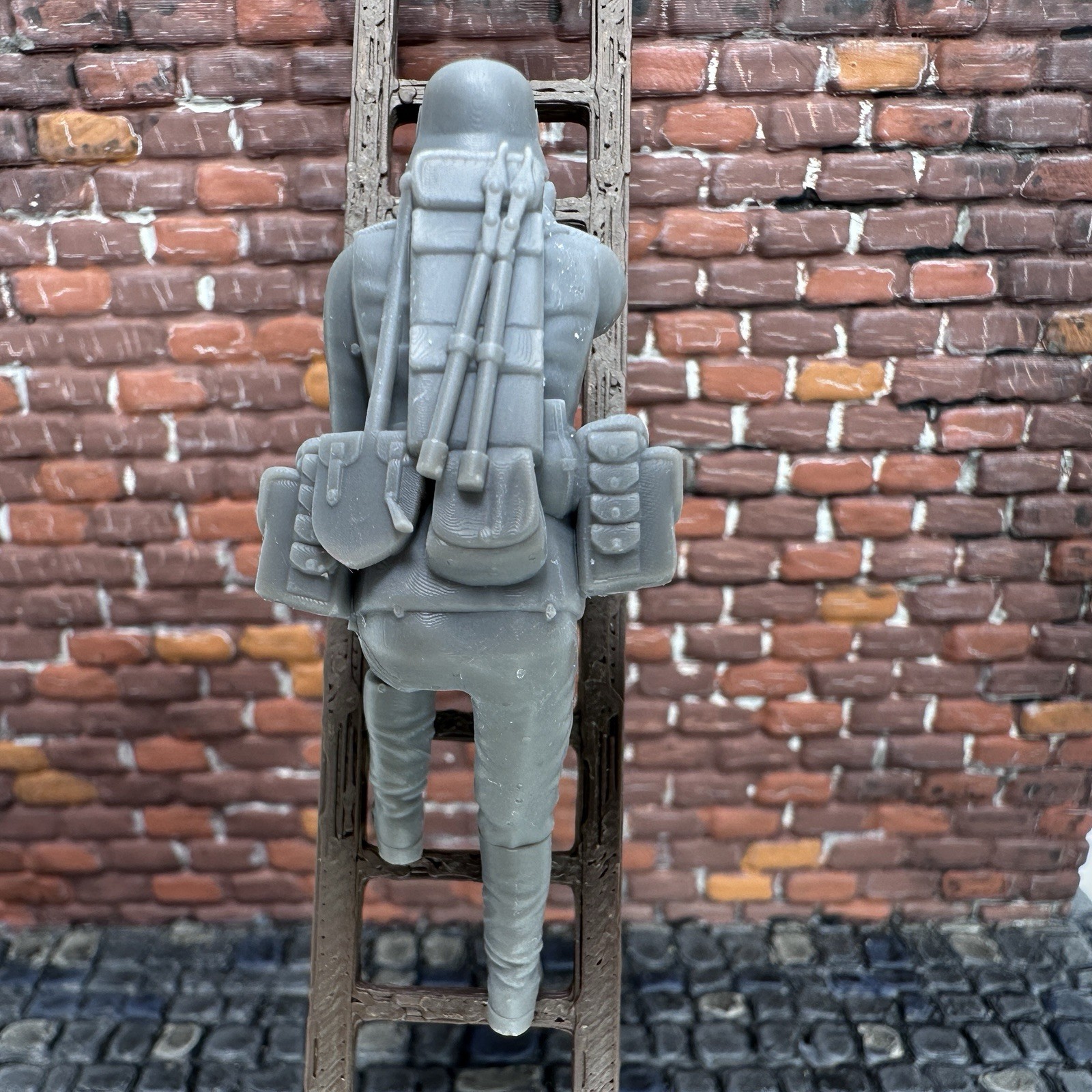 World War 2 German SAPPER Climbing Ladder Toy Soldier 3D Resin 1/32 WW2 Figure