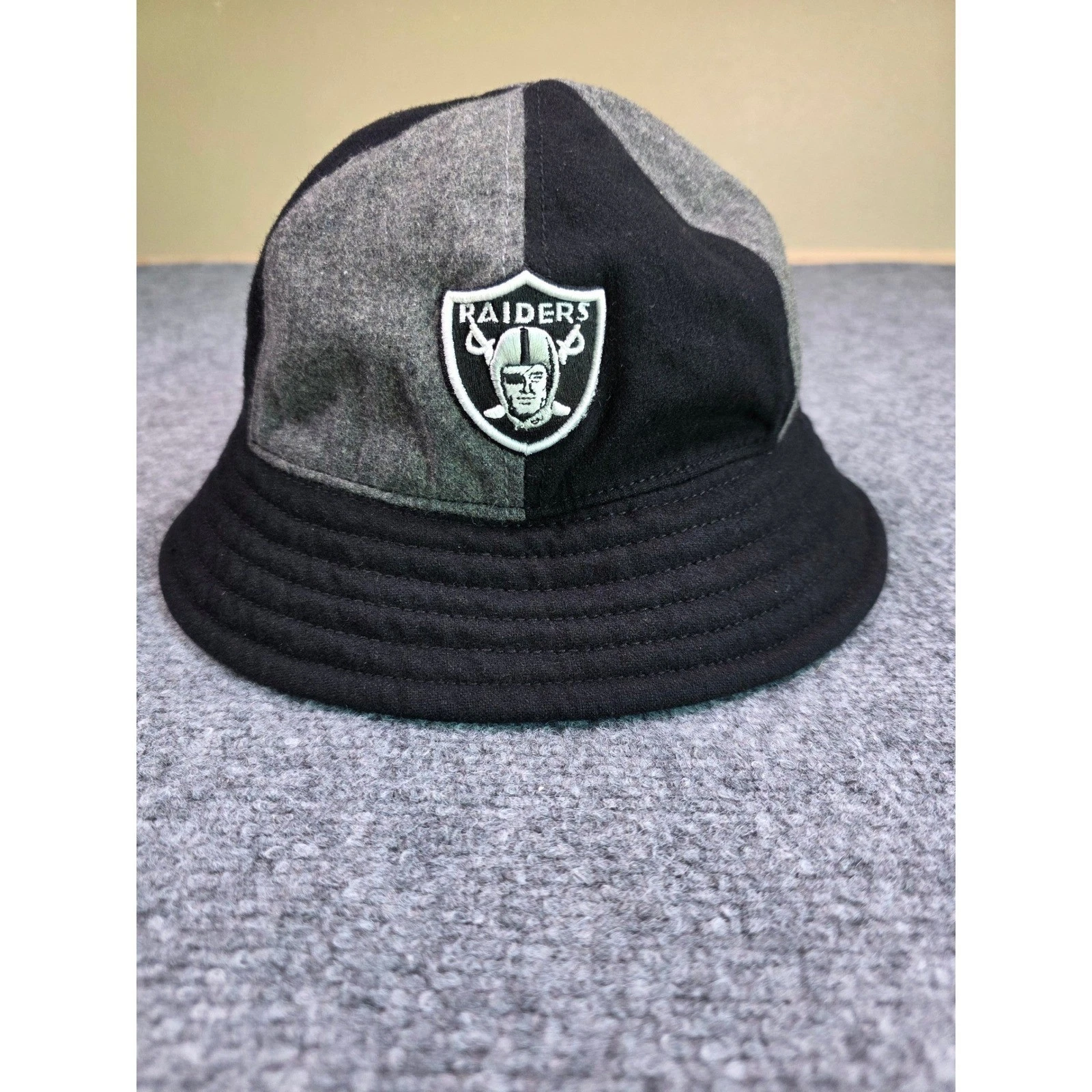 Y2K Oakland Raiders Reebok Bucket Hat Mens M/L Black Grey Wool Blend NFL Cap
