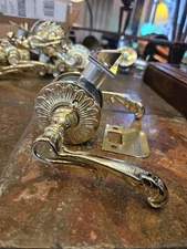 Baldwin Door Hardware 5121 Polished Brass Wave Passage Handle W/ Rosettes Set