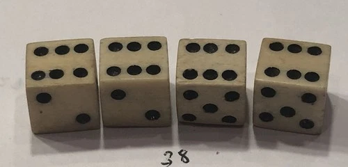 4 Vintage 7/16+” Bone (Bovine) Dice (2Pairs)