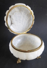 Boîte à bijoux coquille en albâtre BESSI ? pieds de dauphin Italien Italy d 14cm