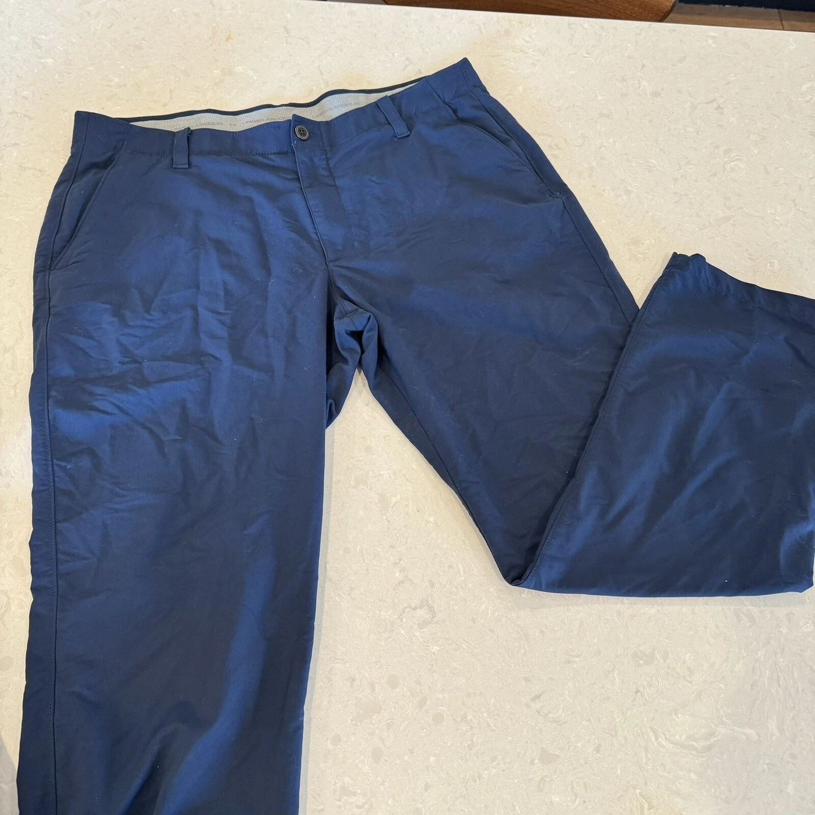 New Under Armour UA Tech Pant Golf Straight Navy Blue Pants Mens Size 40x32