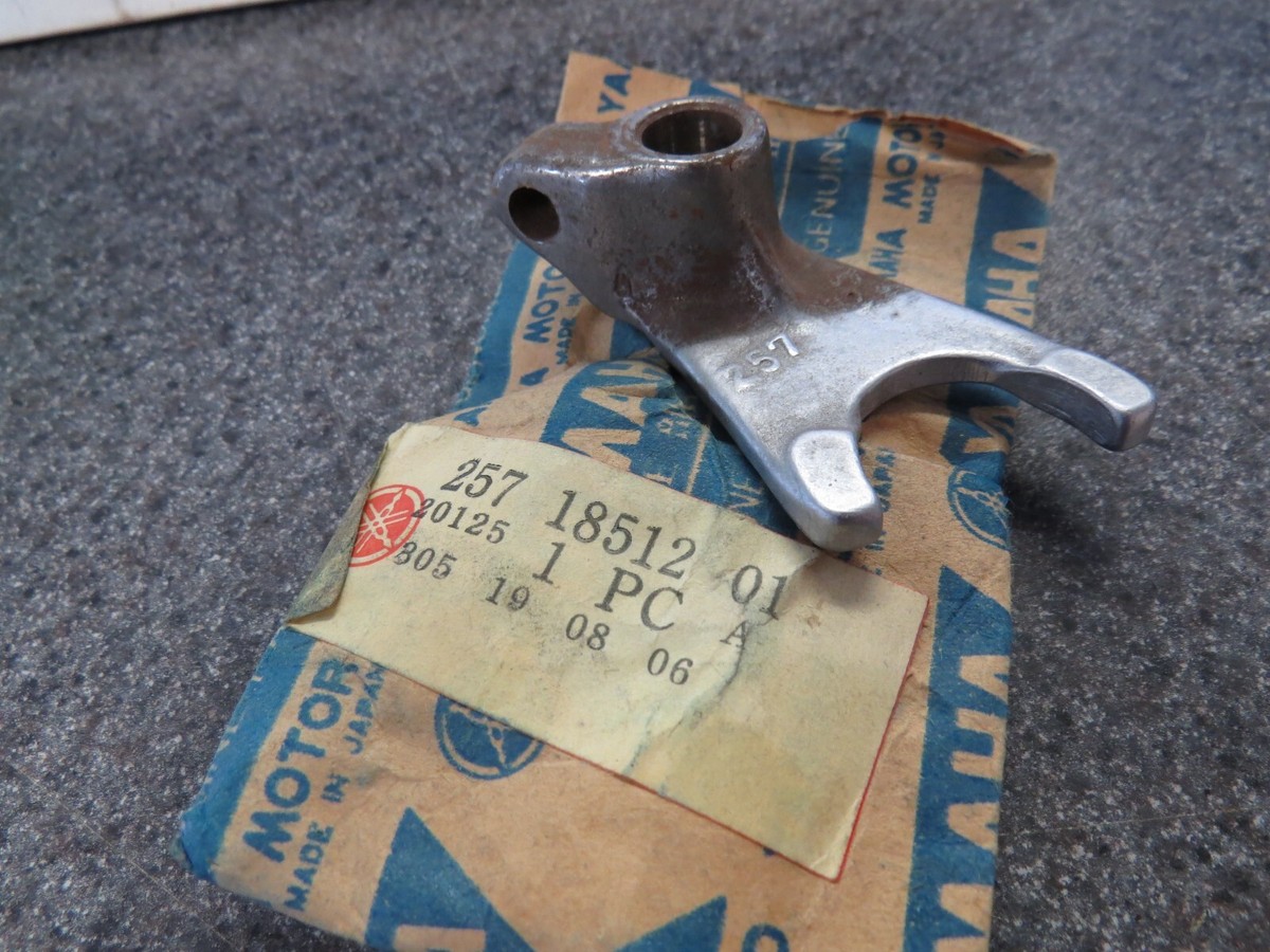 NOS Yamaha Shift Fork 2 1971 JT1 JT1L 1972 JT2 JT2MX 257-18512-01