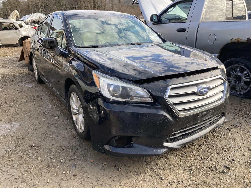 17 SUBARU LEGACY eje pasajero delantero lateral en (CVT) 2,5 L sedán Foto 3 de 4