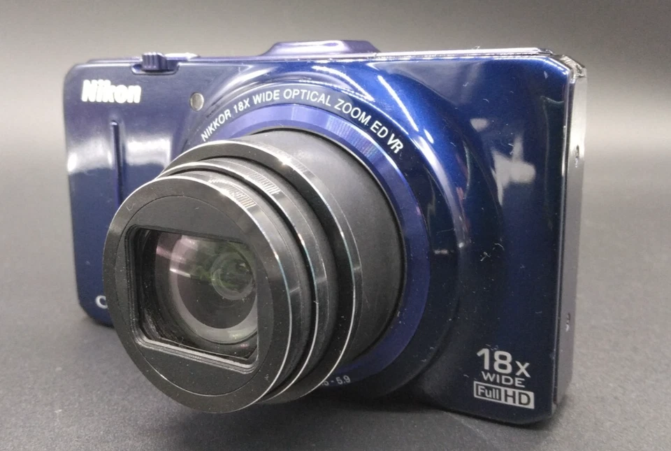 Nikon COOLPIX S9300 digital camera power on, switch, screen problem, for repair - Image 2 of 4