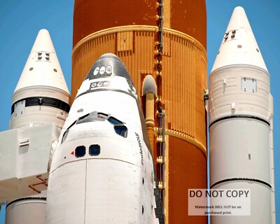 CLOSEUP OF NOSE OF SPACE SHUTTLE ENDEAVOUR WHILE ON PAD 8X10 NASA PHOTO (AZ-947)
