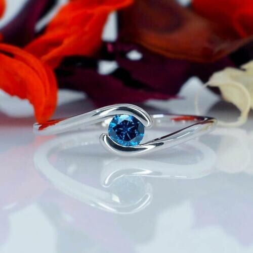 A Gorgeous 2.25 ct Blue Lab Created Diamond Ring With Great Shine & Luster AAA - Picture 1 of 6