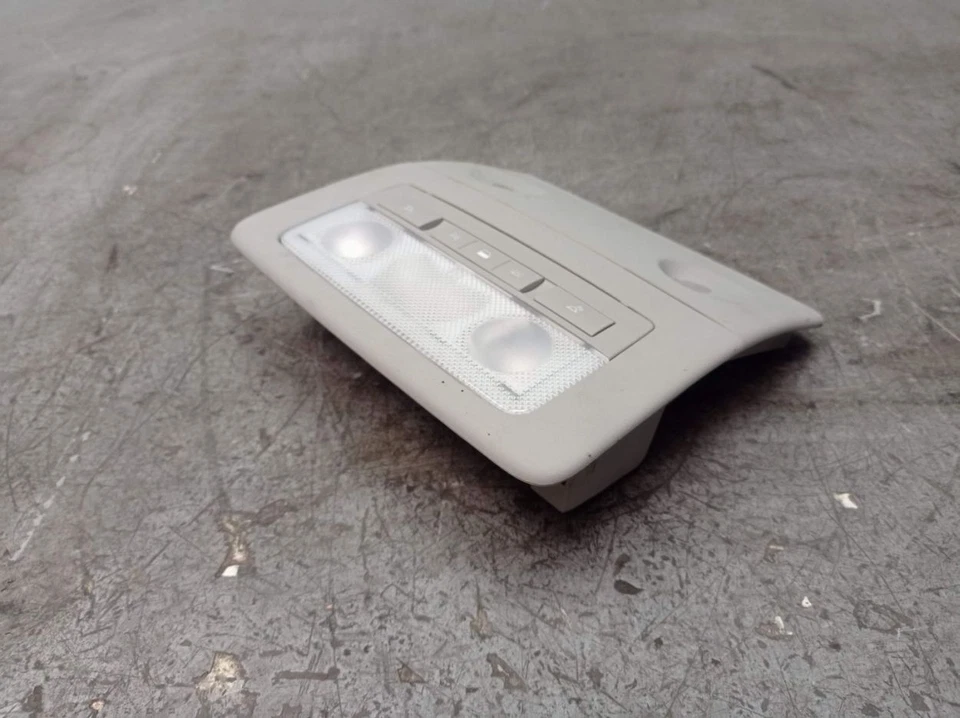 Innenraumleuchte vorne für OPEL MERIVA B (S10) 1.4 13275997 - Imagem 2 de 4