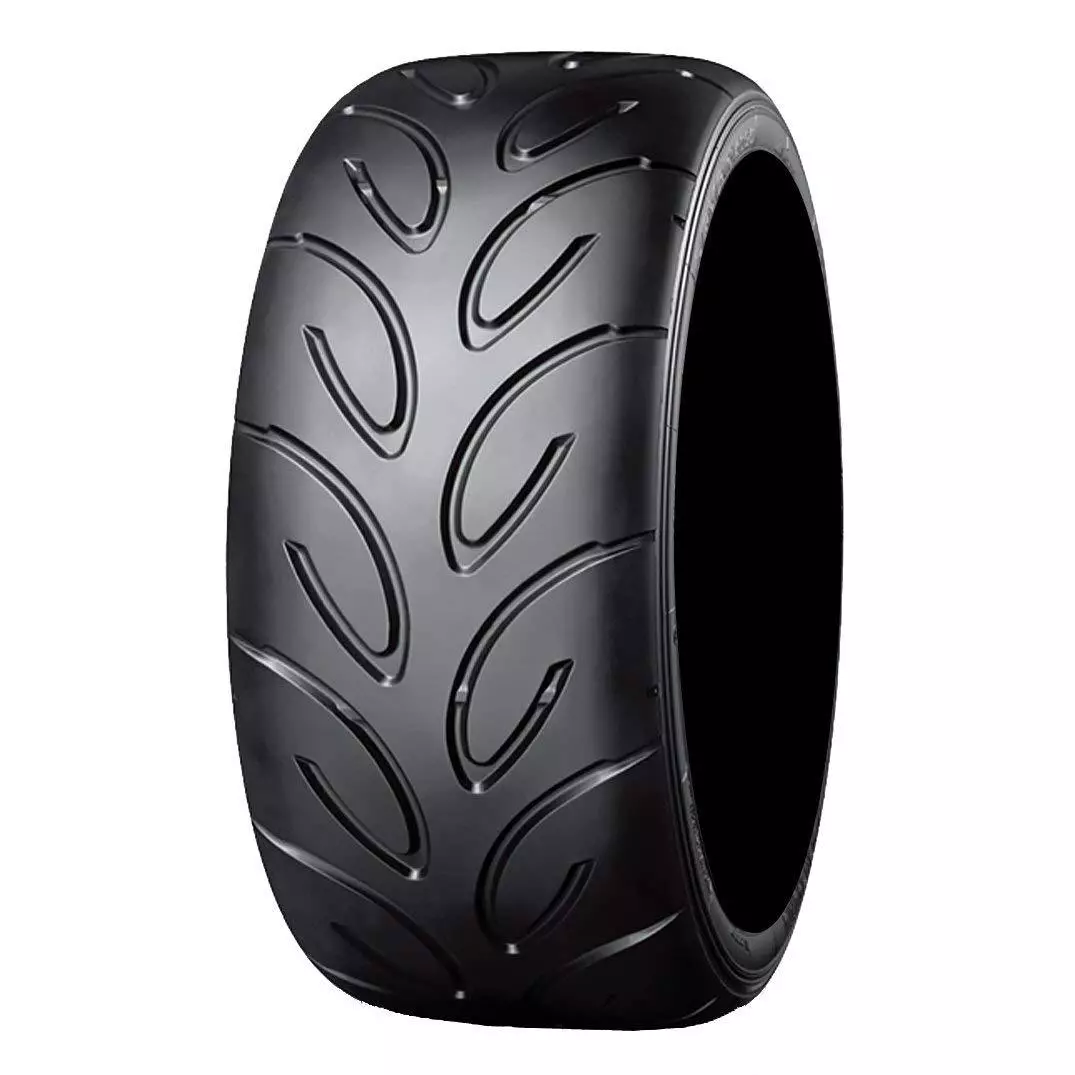 YOKOHAMA ADVAN A050 235/40/R18 2本-