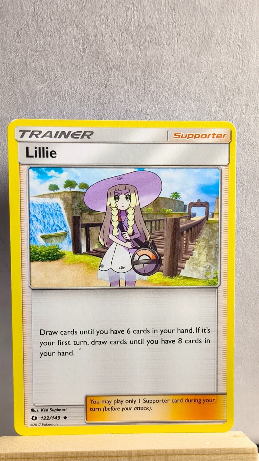 Lillie [MP] - Pokemon TCG Sun and Moon Base Set 122/149 [Uncommon]