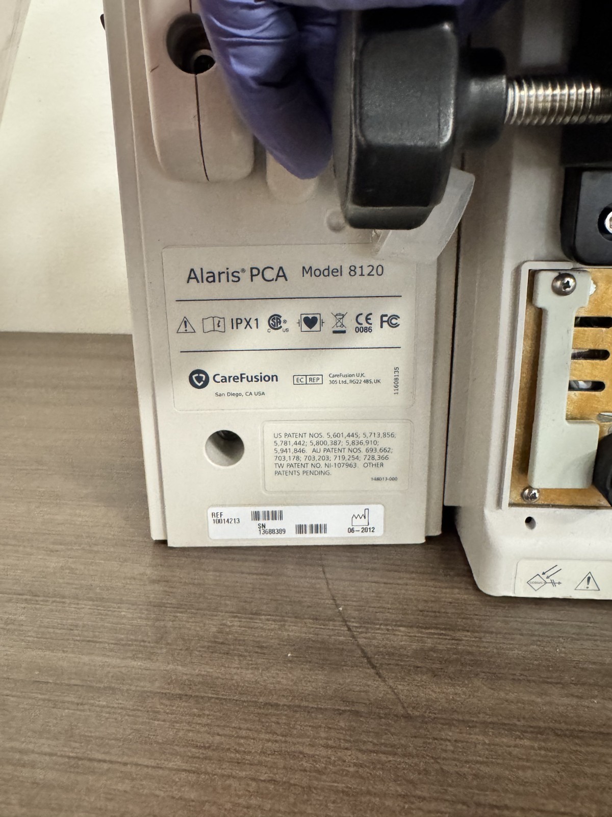 CARE FUSION ALARIS PC 8015 With EtCO2 8120 And PCA  8300 Modules