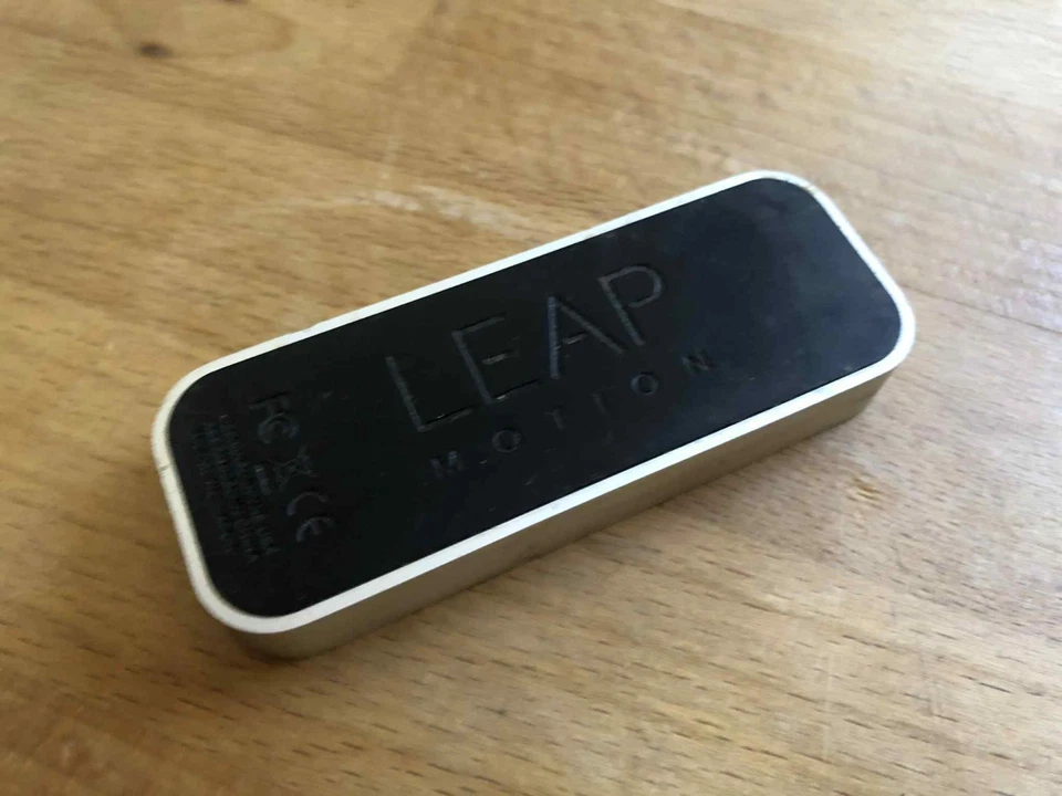 Leap Motion VR Infrared Hand Tracking Sensor - Model LM-010 - No Cable - Image 2 of 2
