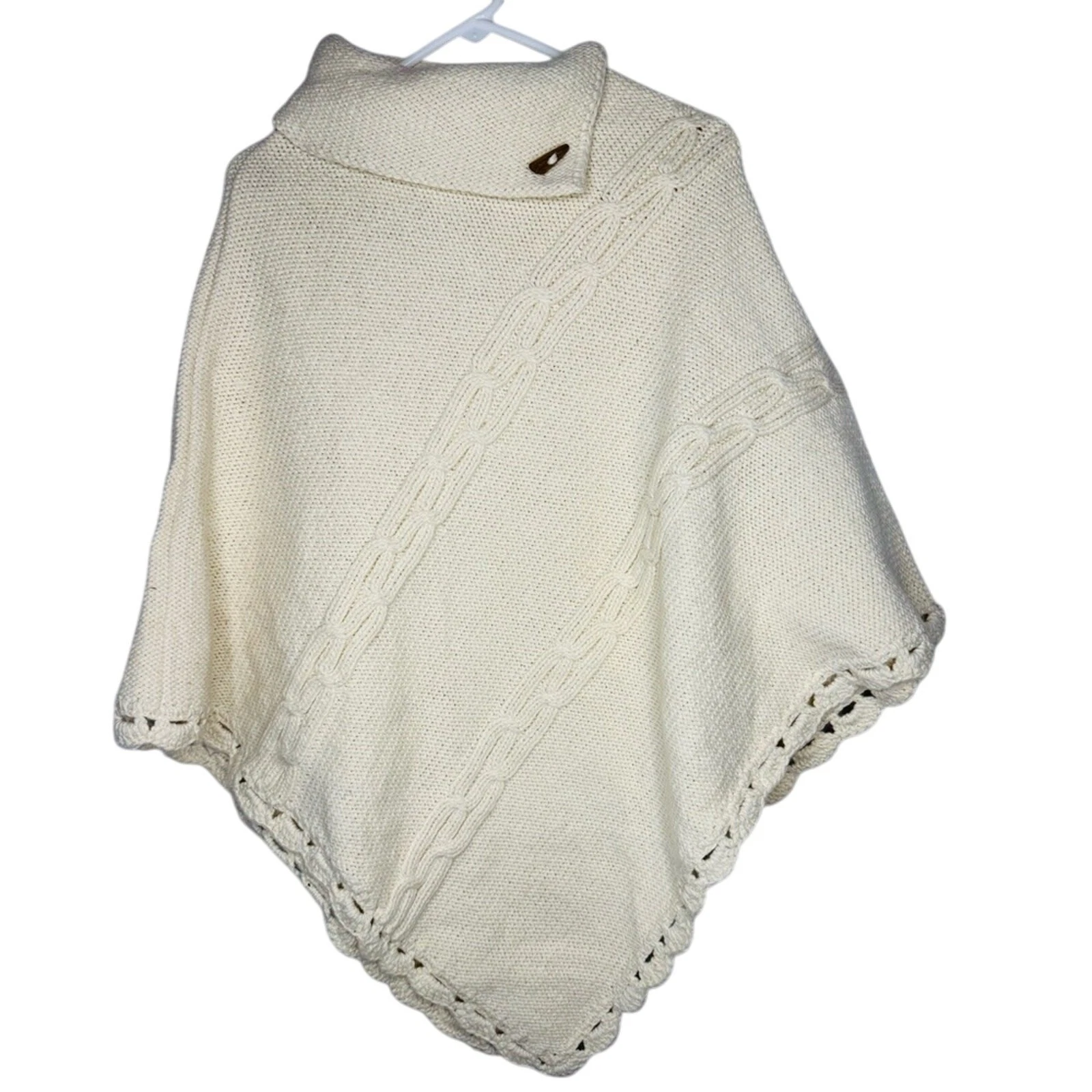Vintage Flaherty Import Womens Cable Knit Poncho Crochet New England Countryside