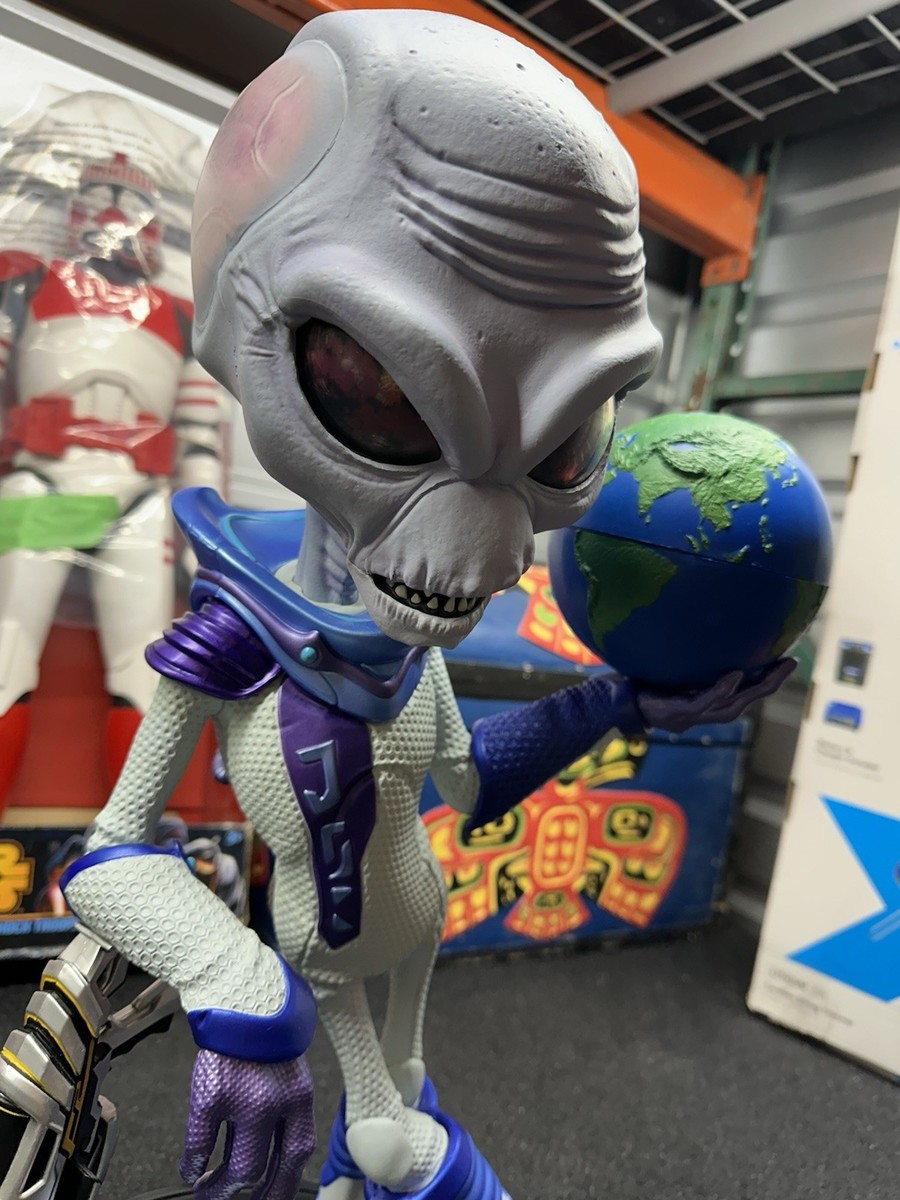 Destroy All Humans Collectors Crypto-137 Edition Statue 24