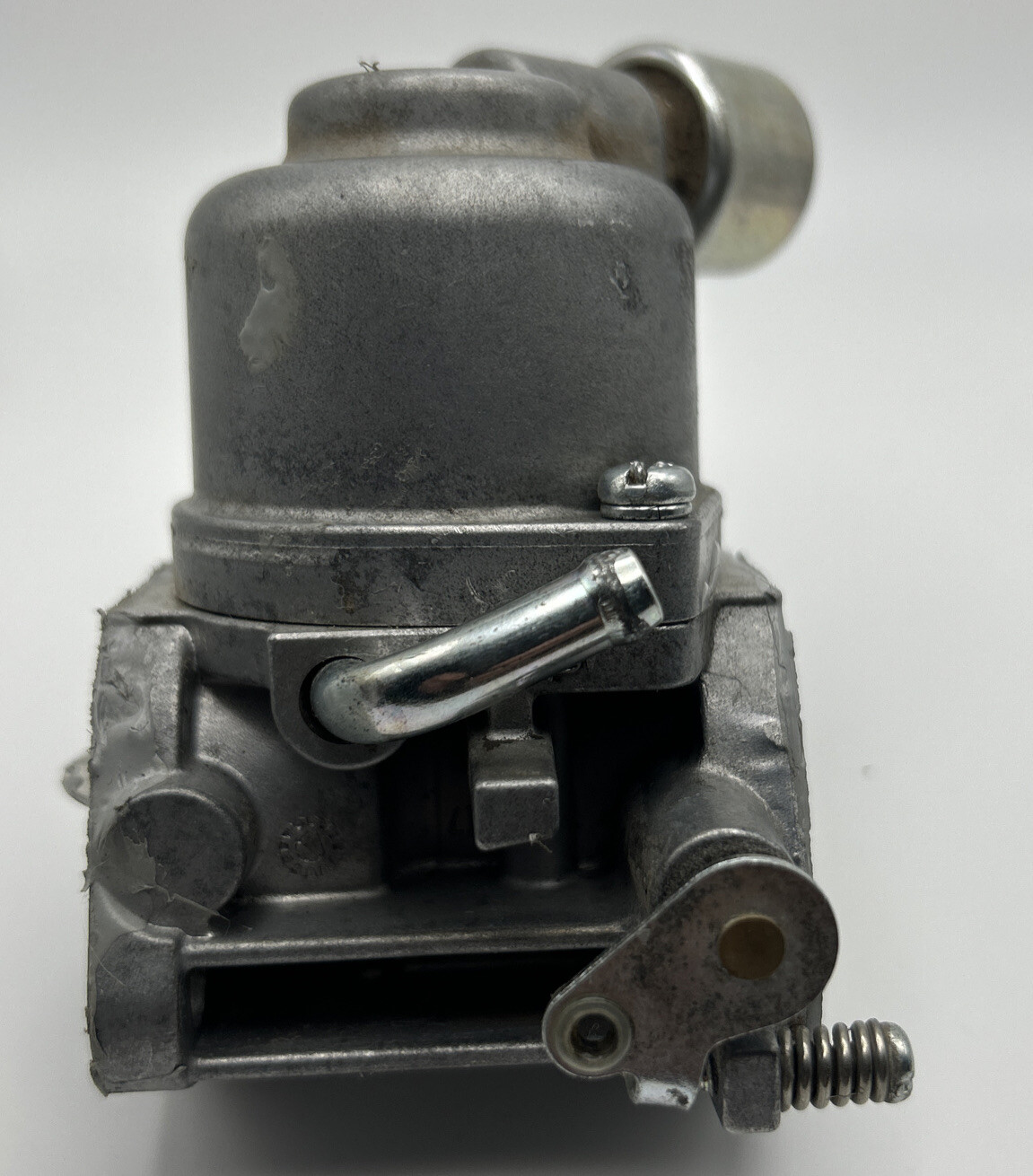 Needs to be rebuilt Briggs and Stratton 594207 CARBURETOR PARTS OR