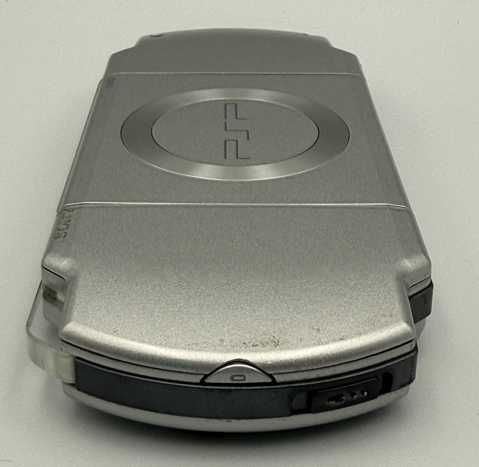 Sony PSP-2000 PSP 2000 Console Silver Complete in box Region free - Excellent