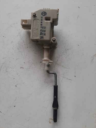 VW Touran 1T 2004 Stellmotor Stellelement Tankklappe 1T0810773A /B