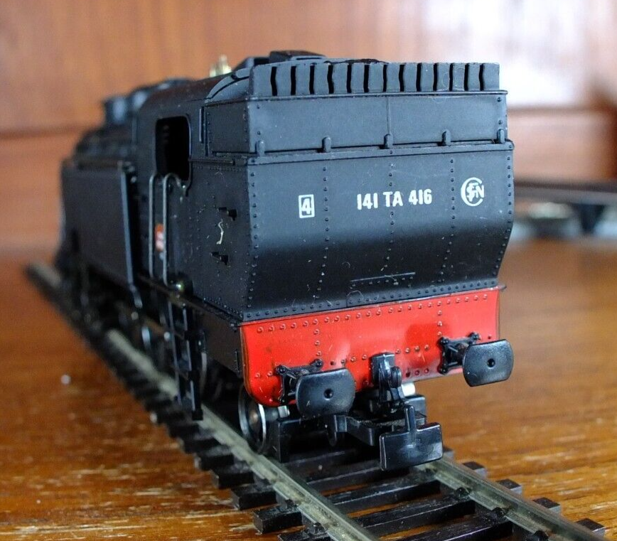 Jouet train Jouef ( Loco + Tanker ) 141 R 416