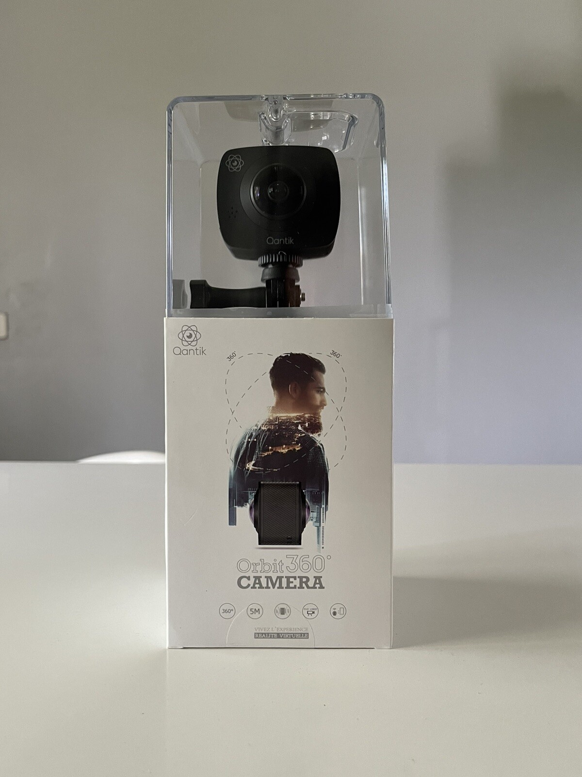 Caméra Orbit 360 Qantic wifi intérieur pour surveillance résidentielle