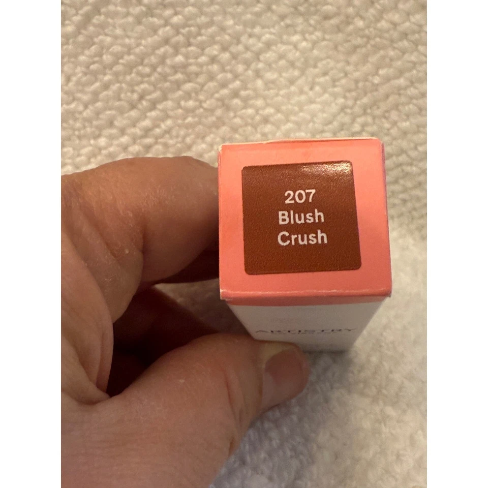 Совершенно новый! Amway Artistry Go яркая матовая помада, 207 Blush Crush 0,13 унц - Изображение 4 из 4