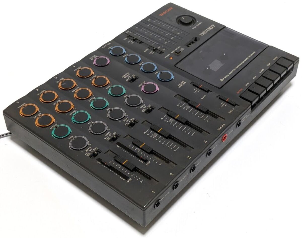 Tascam Porta 07 Ministudio 4 track Analog Cassette Recorder Tascam Porta 07 Ministudio 4 track Analog Cassette Recorder