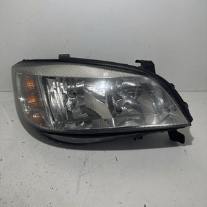 9118792 Projektor Rechts OPEL ZAFIRA (T98) 2.2 16V DTI Mnv 5p/d/2172cc