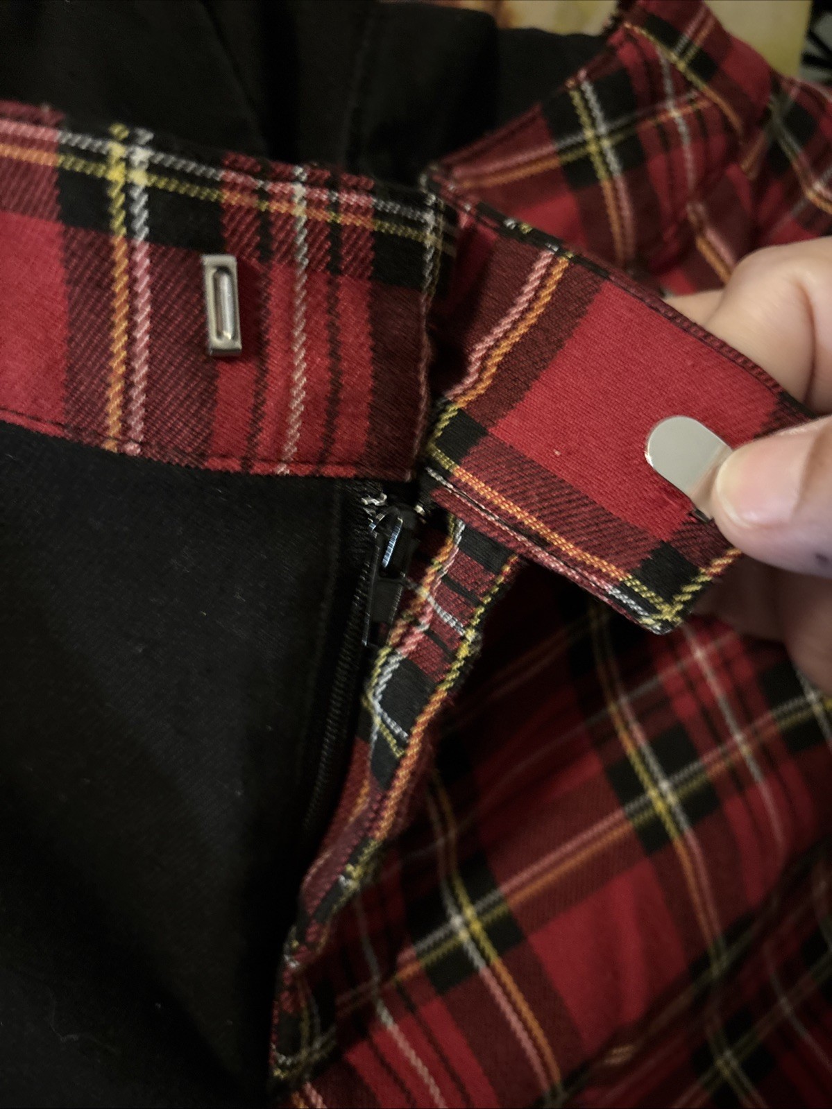 Split Pattern Plaid Pants Hot Topic - image 3