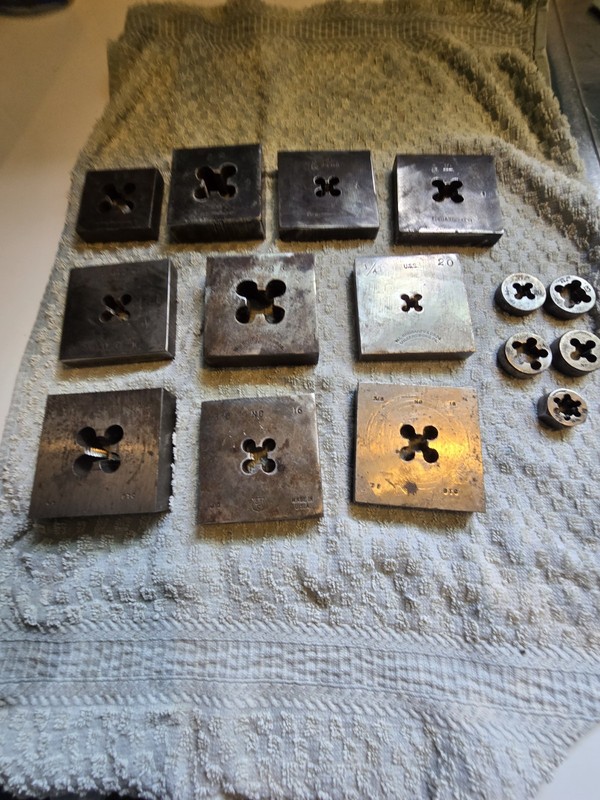 Vintage Lot Of 15 Machinists Pipe Threading Dies Several Brands Most 2.5 x 2.5 