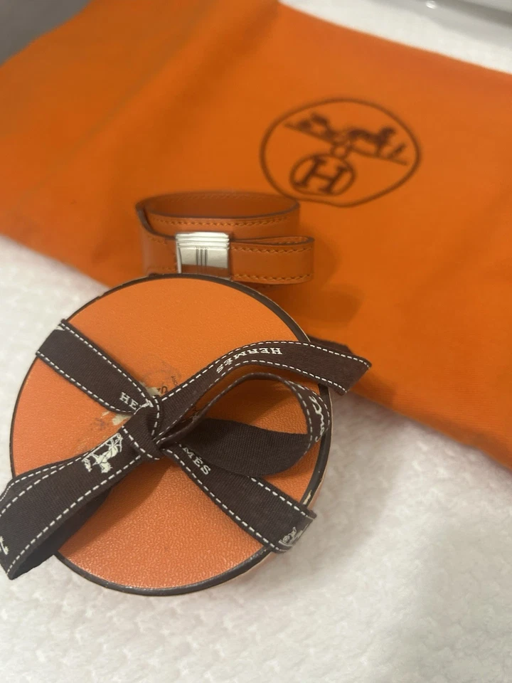 Brazalete Pulsera Cuero Hermes “Artemisa” Icónico Color Naranja. Foto 2 de 4