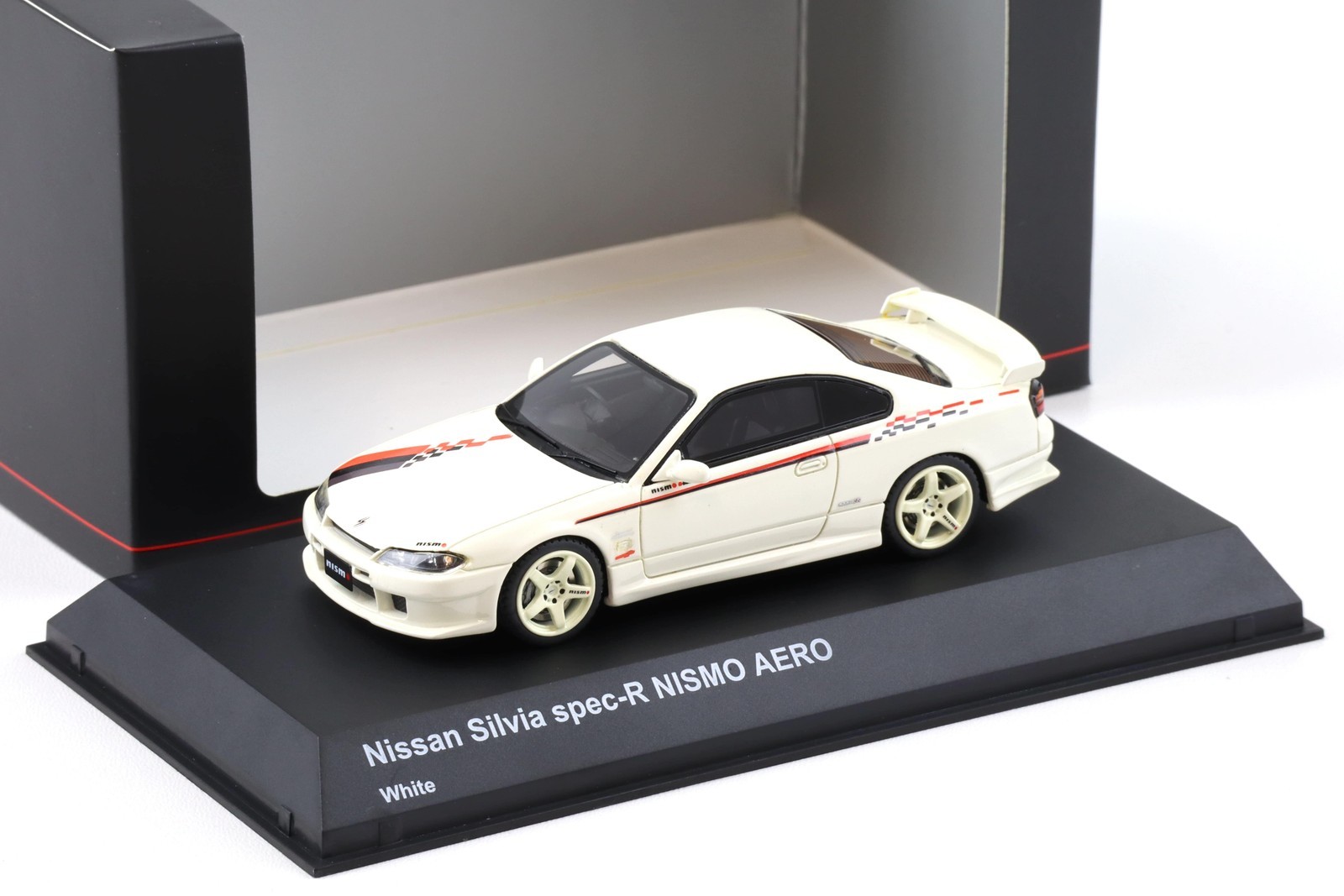 1:43 Kyosho Nissan Silvia Spec-R Nismo AERO White KSR43125W