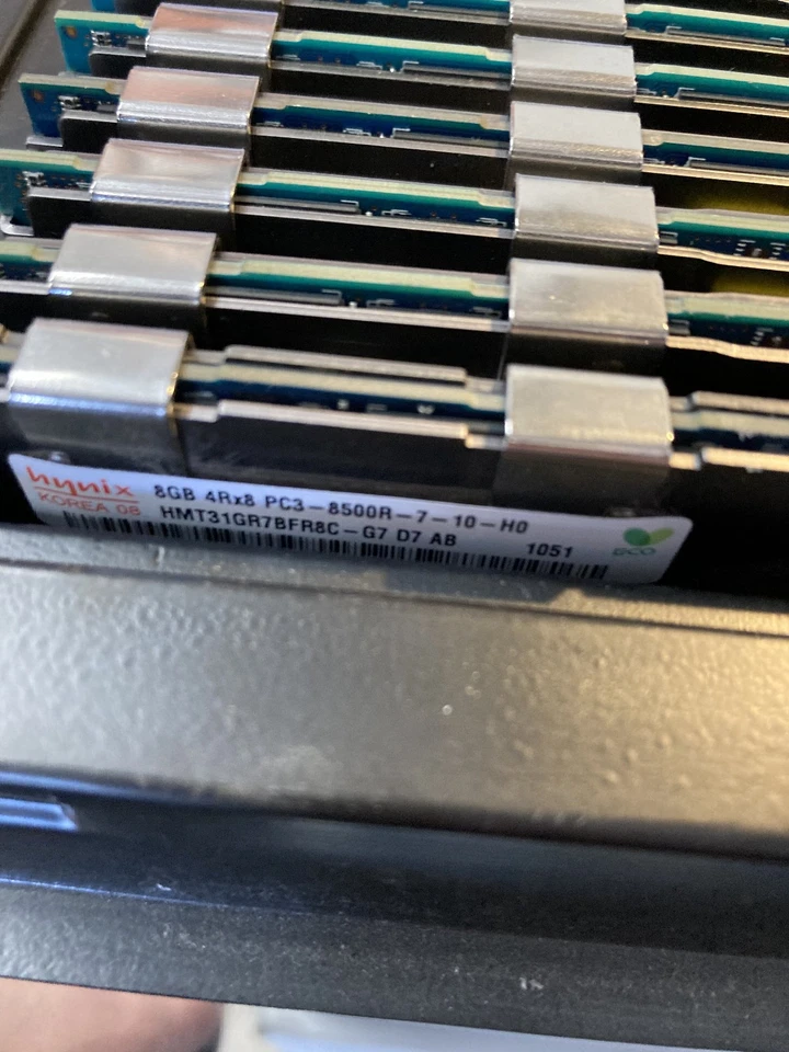 Hynix 8GB RAM Lot of 40 2Rx4 PC3-10600R Server RAM HMT31GR7AFR4C-H9 - Image 2 of 4