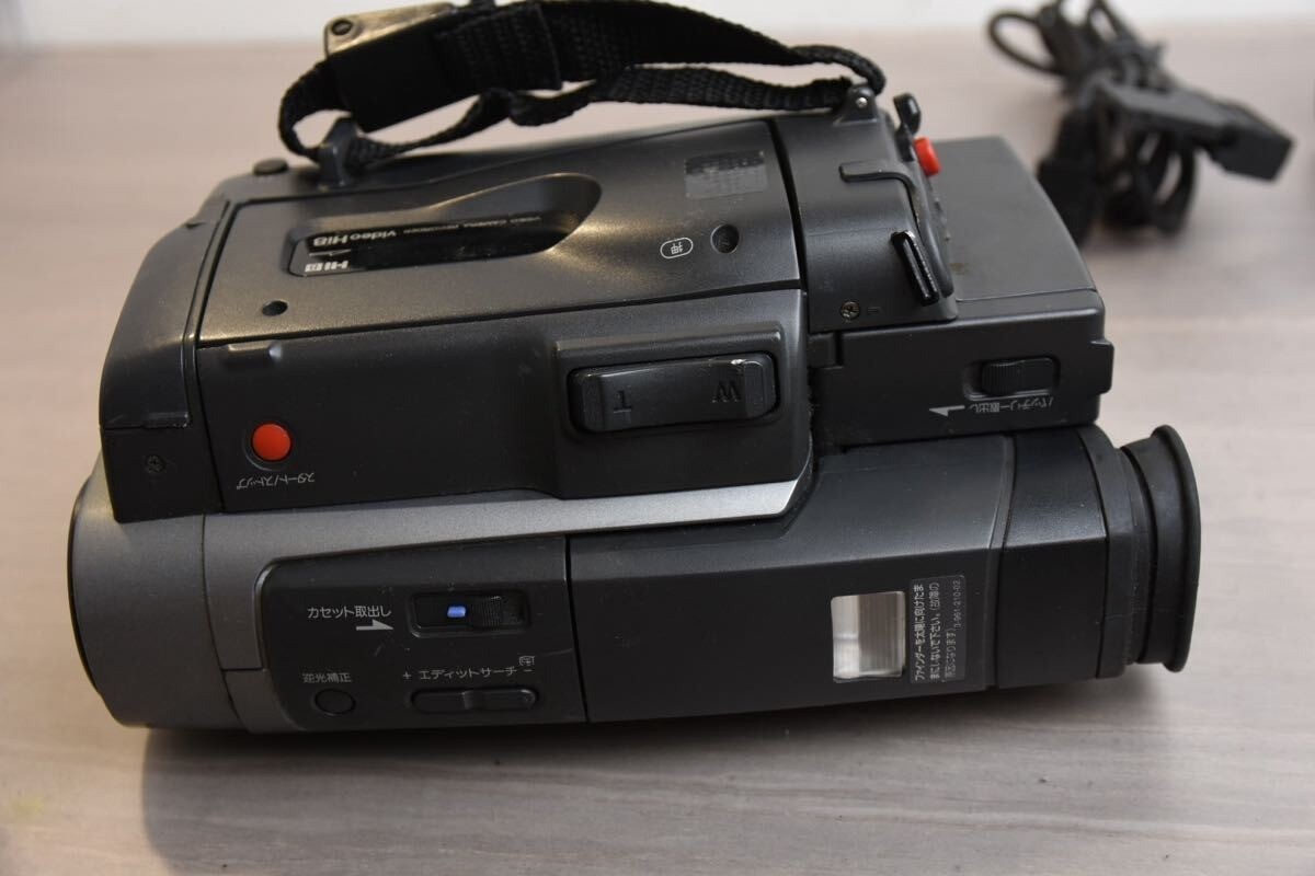 Sony Handycam CCD-TRV90 Silver Camcorder Video Camera 10x Zoom Hi8