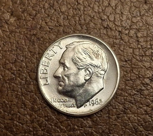 1962-D ROOSEVELT DIME Coin  condition VERY GOOD (see photos)