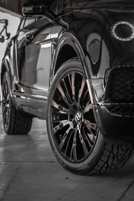 BENTLEY BENTAYGA 22 wheel tire package brand new  fits all models Bentayga new!