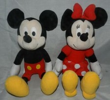 2009 Kohl's Cares Disney 12" Mickey Minnie Mouse Plush