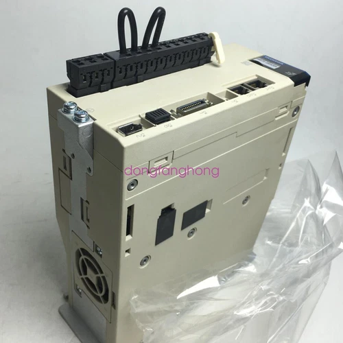 New Yaskawa SGD7S-5R5A30A Servo Drive Fast Delivery FedEx or DHL or UPS - Picture 3 of 6