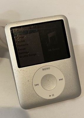 Apple iPod Nano 3rd Generation Silver (4 GB) Works Great | eBay