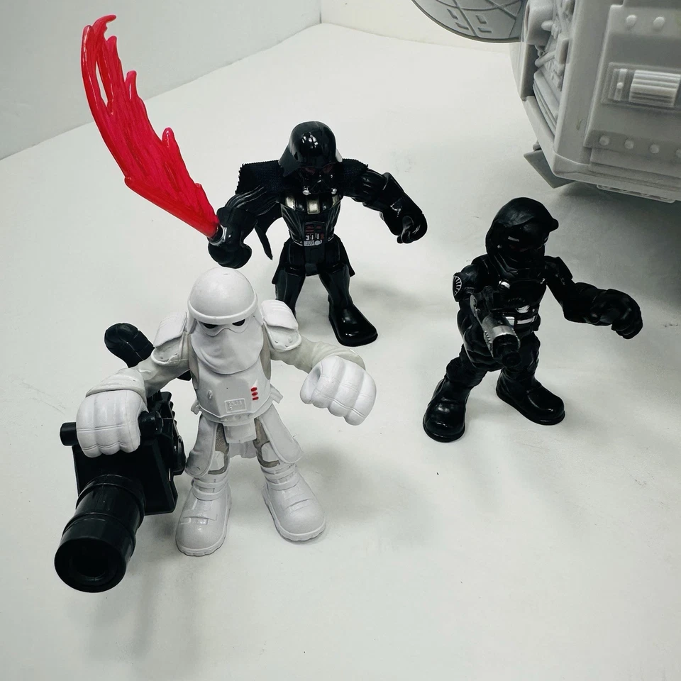 LOTE de 6 bonecos Playskool Millennium Falcon e Star Wars 2011 Hasbro - Imagem 2 de 4