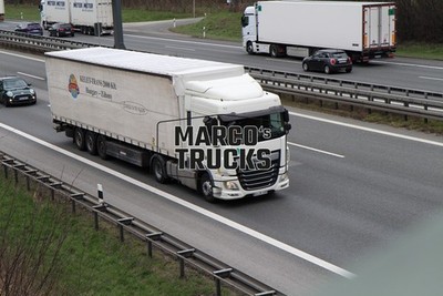 LKW Foto DAF XF Planensattelzug Ungarn weiß KELET-TRANS 2000 Kft. Hungary #g9hq