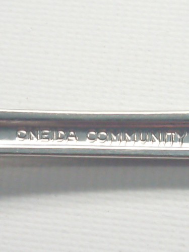 Oneida Community Royal Flute Flatware Lot 12 Pc - Picture 3 of 3