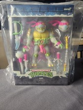 Super7 Teenage Mutant Ninja Turtles Ultimate Slash Action Figure glow in dark