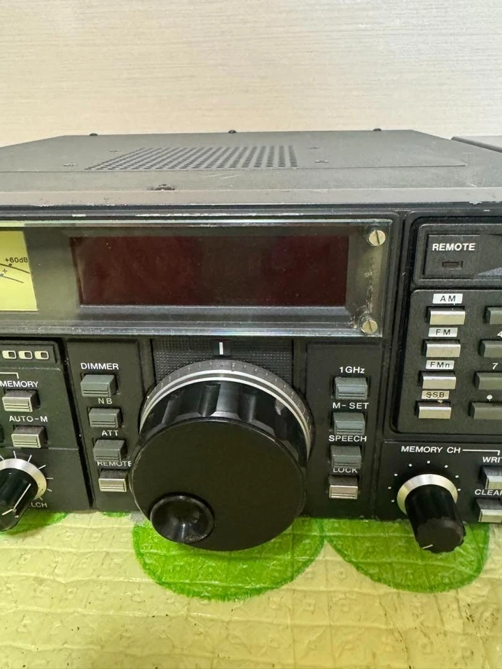 ICOM IC-R7000 Ricevitore a banda larga cavo alimentazione AC così com'è solo spazzatura unità principale - Immagine 3 di 4