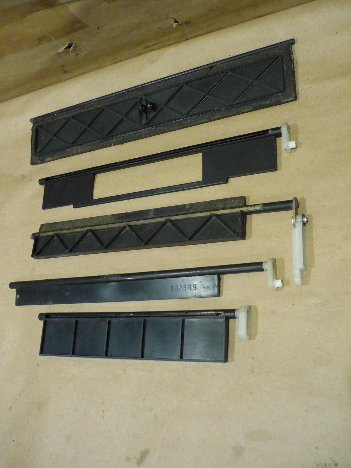 Ferrari 360, 430- Miscellaneous Flaps Set For Evaporator Unit - P/N 68070600
