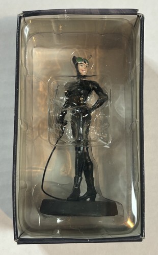 Busto de Resina Batman Universe Collector's Nº 32 Catwoman (Anne Hathaway