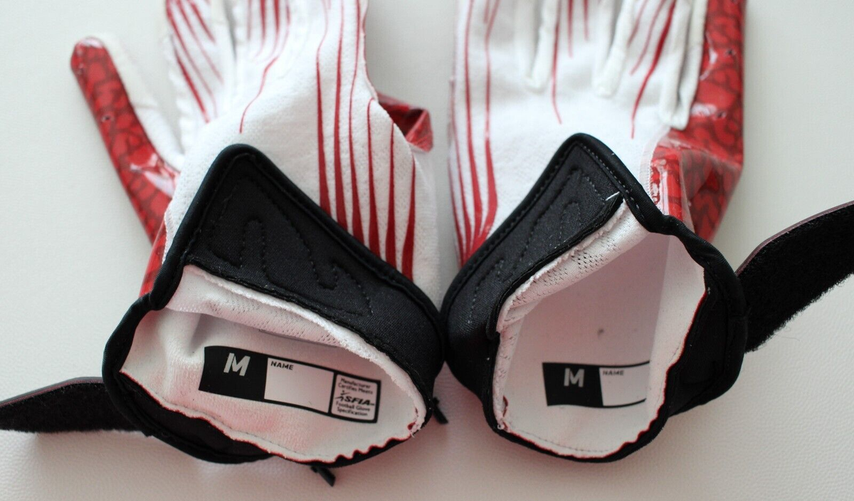 Nike Jordan Fly Lock Football Gloves Men's Medium White Nike Jordan Fly Lock Football Gloves Men's Medium White