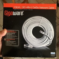 Gigaware 100-Ft 30.48m Cat5E Network Cable 278-834