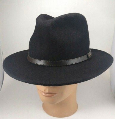 small hats worn in england