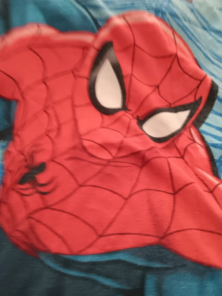 Toalla de playa o baño Marvel Ultimate Spider-Man 100 % algodón 52 x 26 Foto 3 de 4